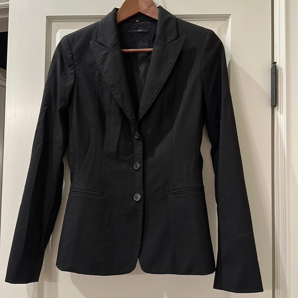 Elie Tahari Black Tailored Blazer